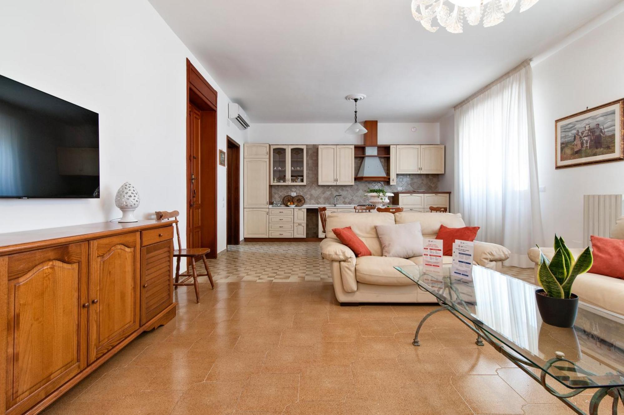 Villa Maroby - Garden & Parking
